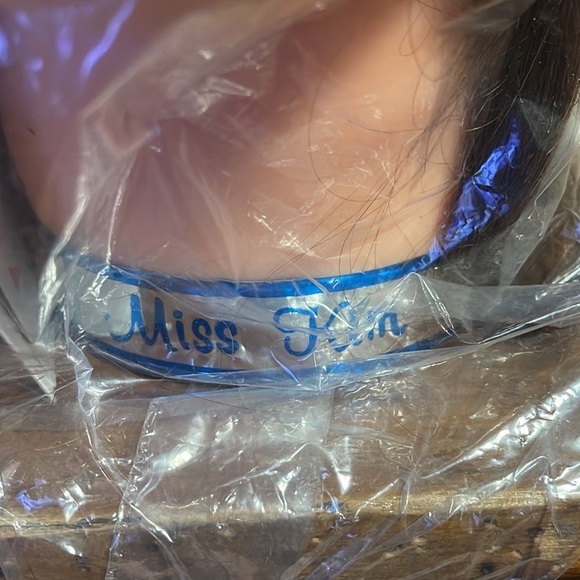 Miss Kim by Marianna Cosmetology Head New - Picture 2 of 4